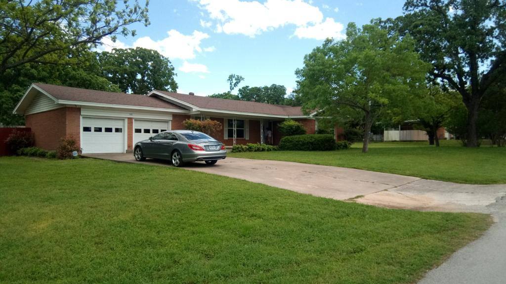 House for rent at 228 N Jarvis Lane, Azle, TX 76020