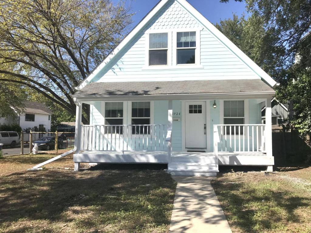 House for rent at 2924 E 13th St, Austin, TX 78702