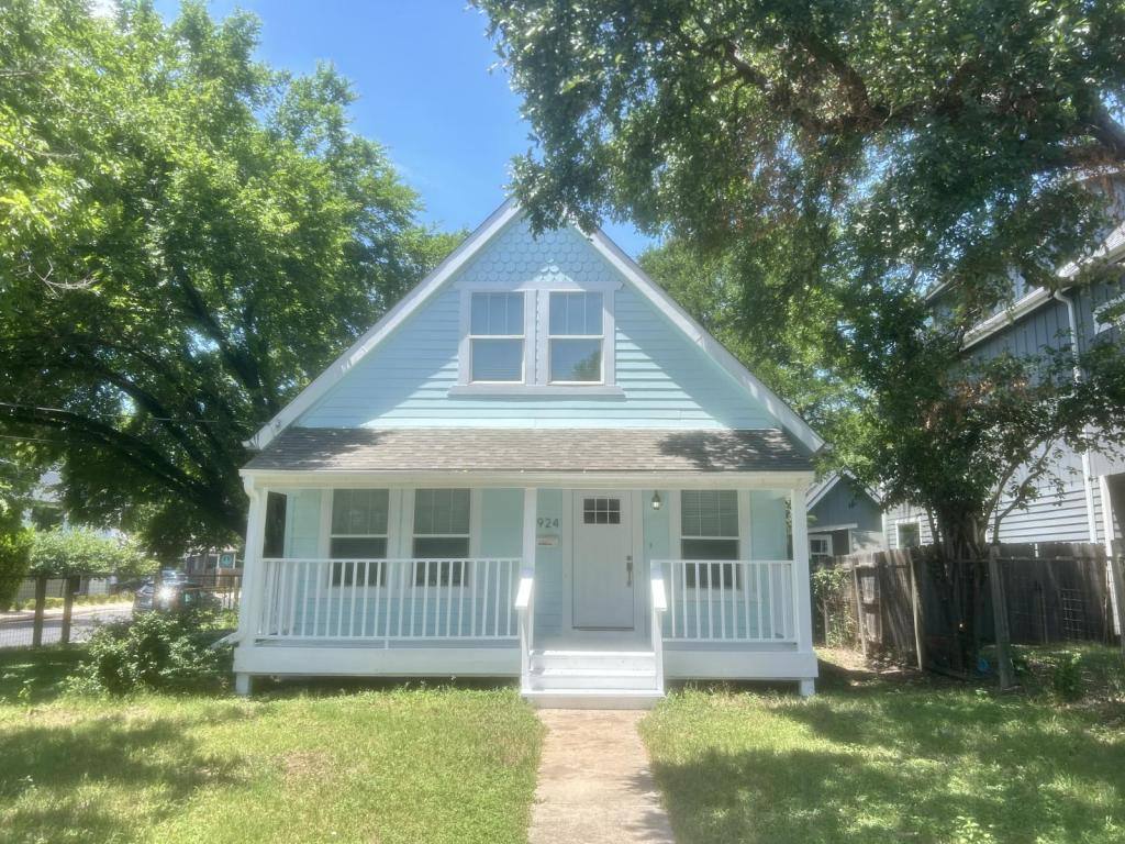 House for rent at 2924 E 13th St, Austin, TX 78702