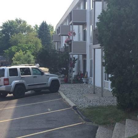 Apartment for rent at 1932 Washtenaw Ave, Ypsilanti, MI 48197