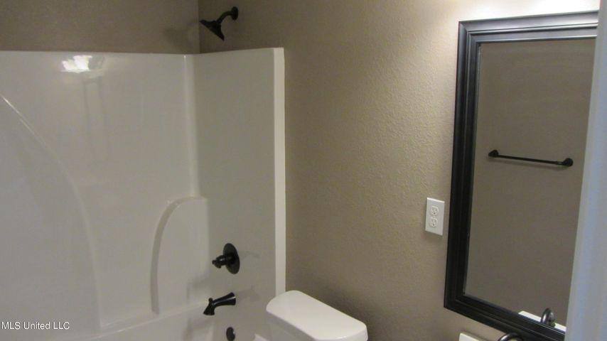 House for rent at 17281 Avondale Circle, Biloxi, MS 39532