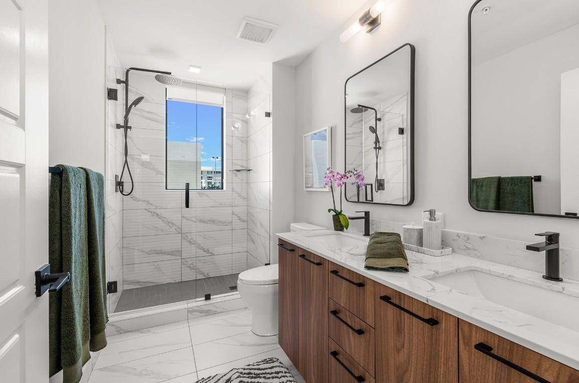 Apartment for rent at 11295 Biscayne Blvd, Miami, FL 33181