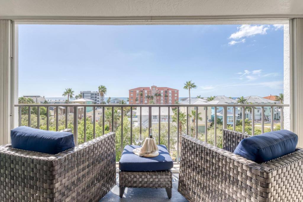 Condo for rent at 19111 Vista Bay Dr #510, Indian Rocks Beach, FL 33785