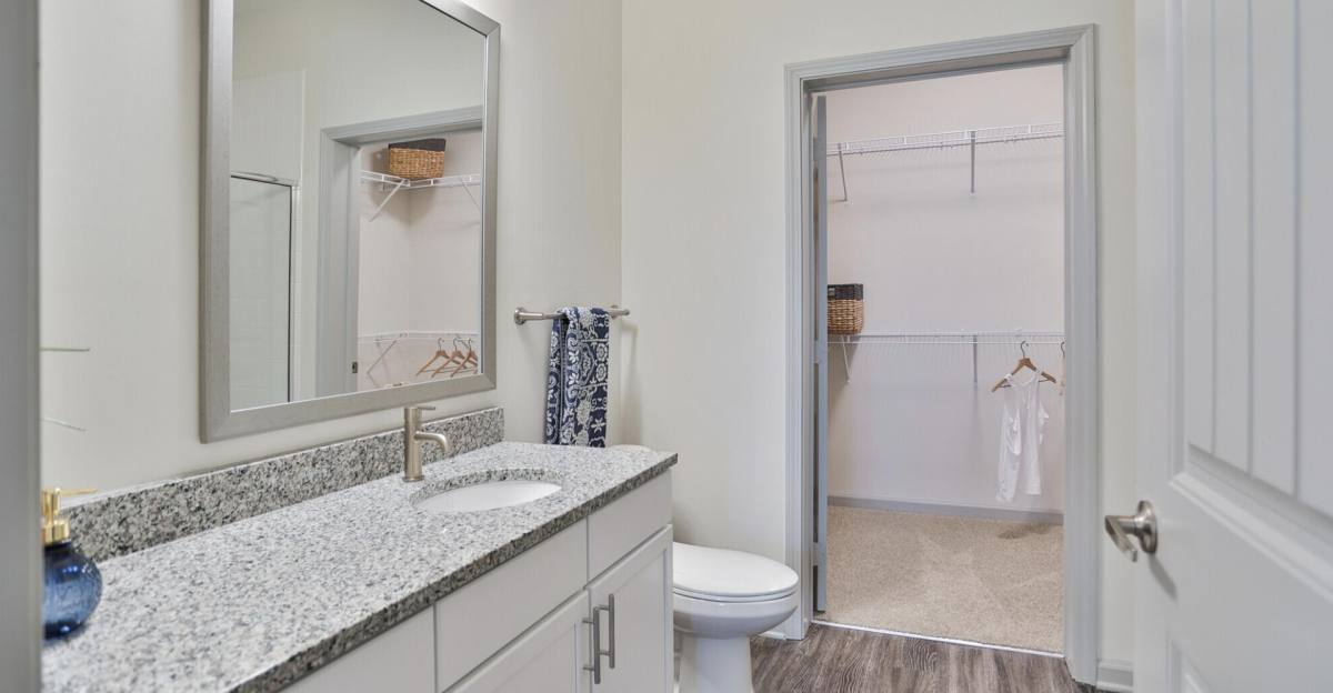 Apartment for rent at 5620 Keltonwood Rd, Charlotte, NC 28278