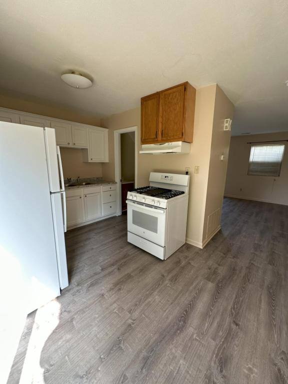 Apartment for rent at 407 Kensington Dr, Clarksville, IN 47129