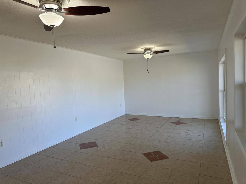 House for rent at 1003 Shirley Dr, Gulfport, MS 39503