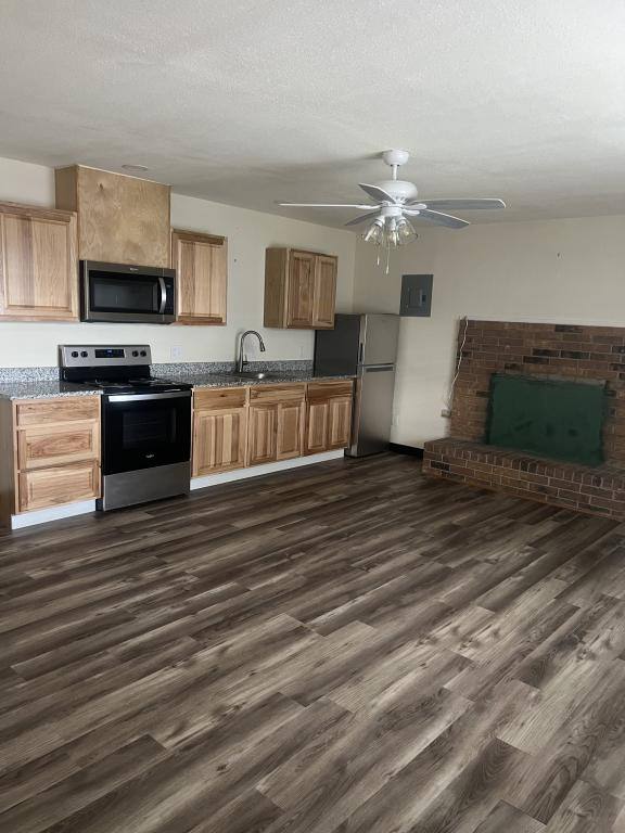 Apartment for rent at 220 Davis Ford Lane #13, Azle, TX 76020