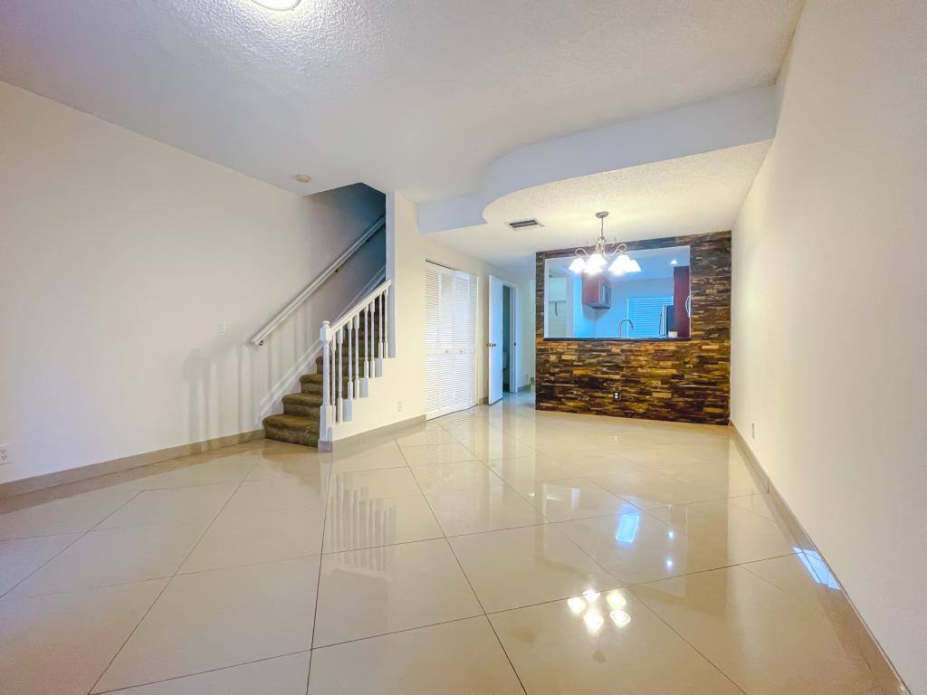 Townhouse for rent at 4904 SW 31st Terrace, Fort Lauderdale, FL 33312