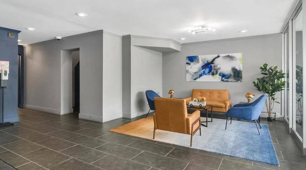 Apartment for rent at 2000 W Illinois Ave, Aurora, IL 60506