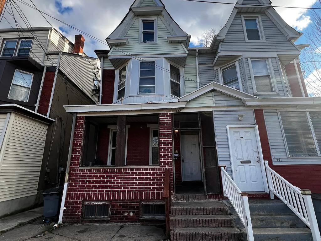 House for rent at 943 E State St, Trenton, NJ 08609