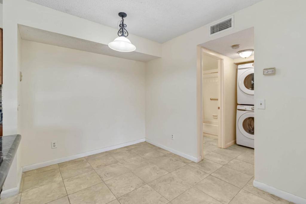 Apartment for rent at 10408 NW 8th St, Hollywood, FL 33026