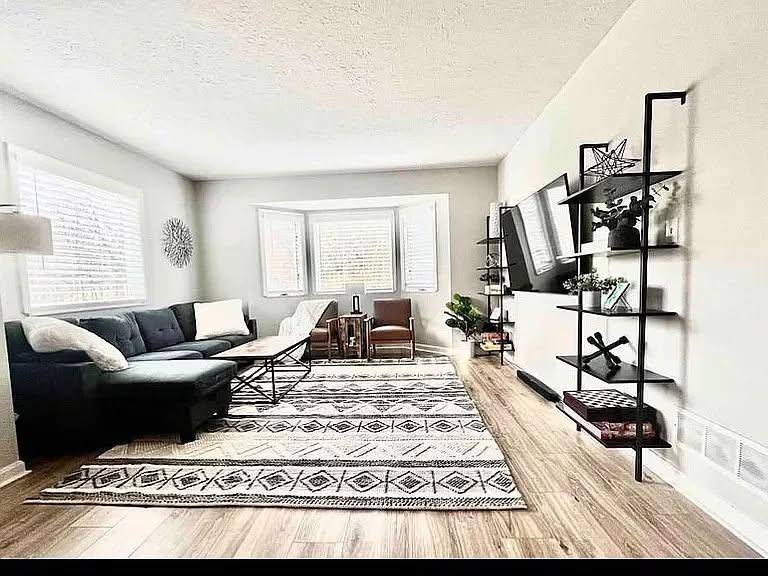 House for rent at 4609 Brush College Rd, Floyds Knobs, IN 47119