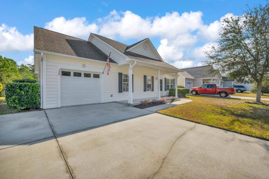 House for rent at 136 N Palm Dr, Winnabow, NC 28479