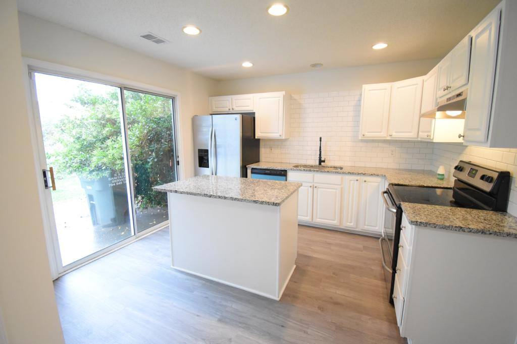 Townhouse for rent at 12563 Bluestem Lane, Charlotte, NC 28277