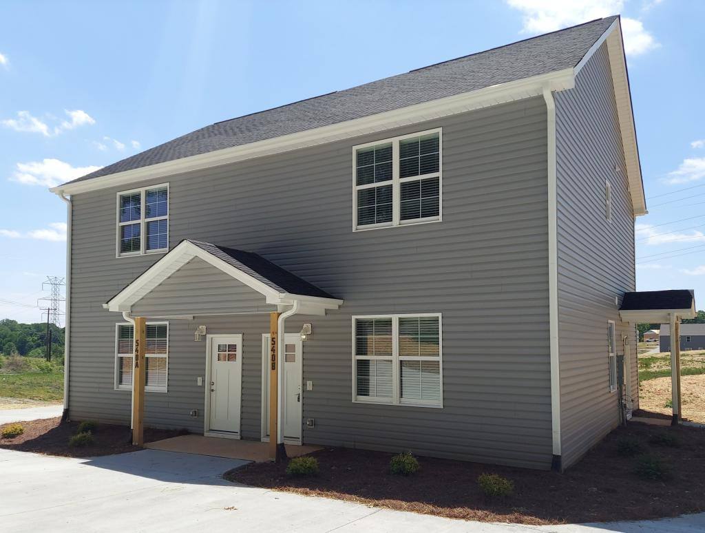 Townhouse for rent at 540 Wallburg-High Point Rd, High Point, NC 27265