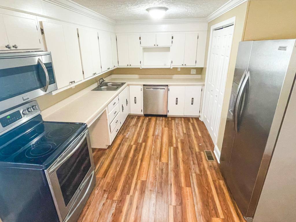House for rent at 1206 Golf St, Bristol, TN 37620