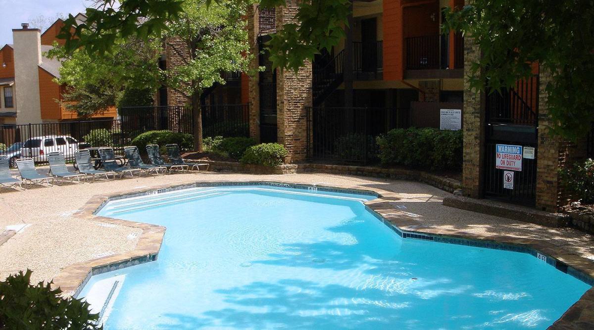 Townhouse for rent at The Hills of Palos Verdes Apartment Homes, 930 Interstate 30, Garland, TX 75043