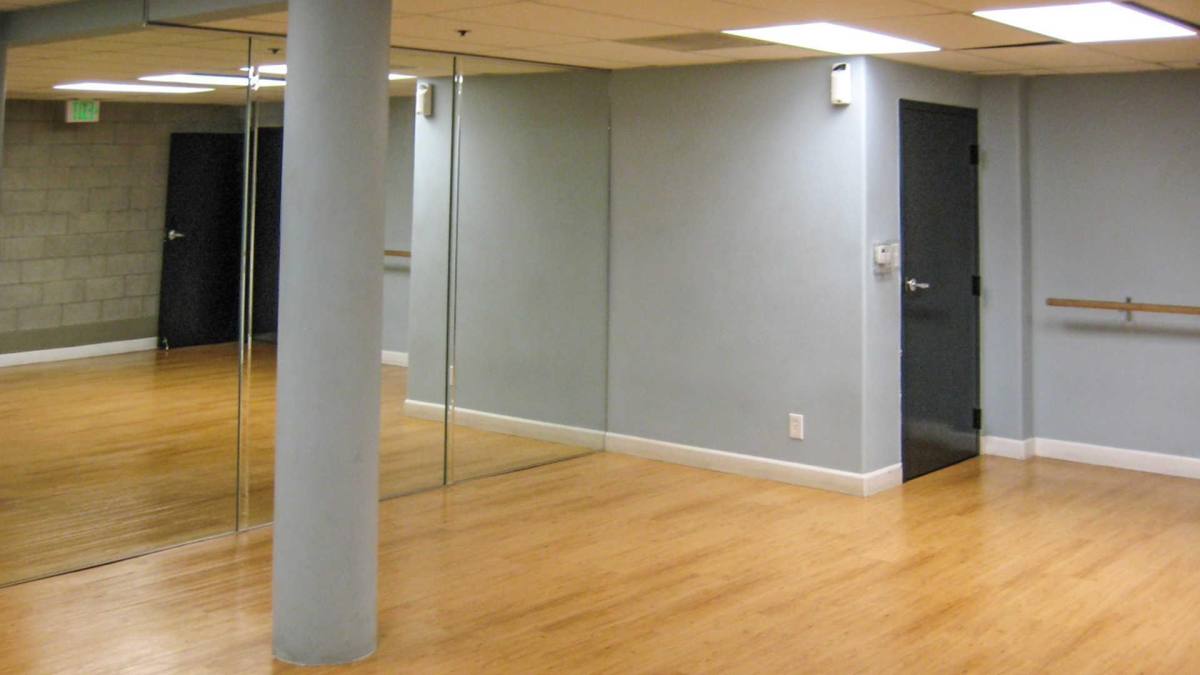 Apartment for rent at Academy Village, 5225 Blakeslee Ave, North Hollywood, CA 91601