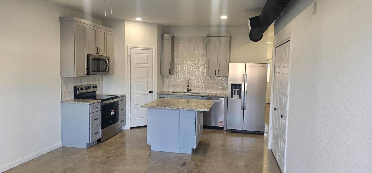 Townhouse for rent at 211 E Lyndale, Waco, TX 76706