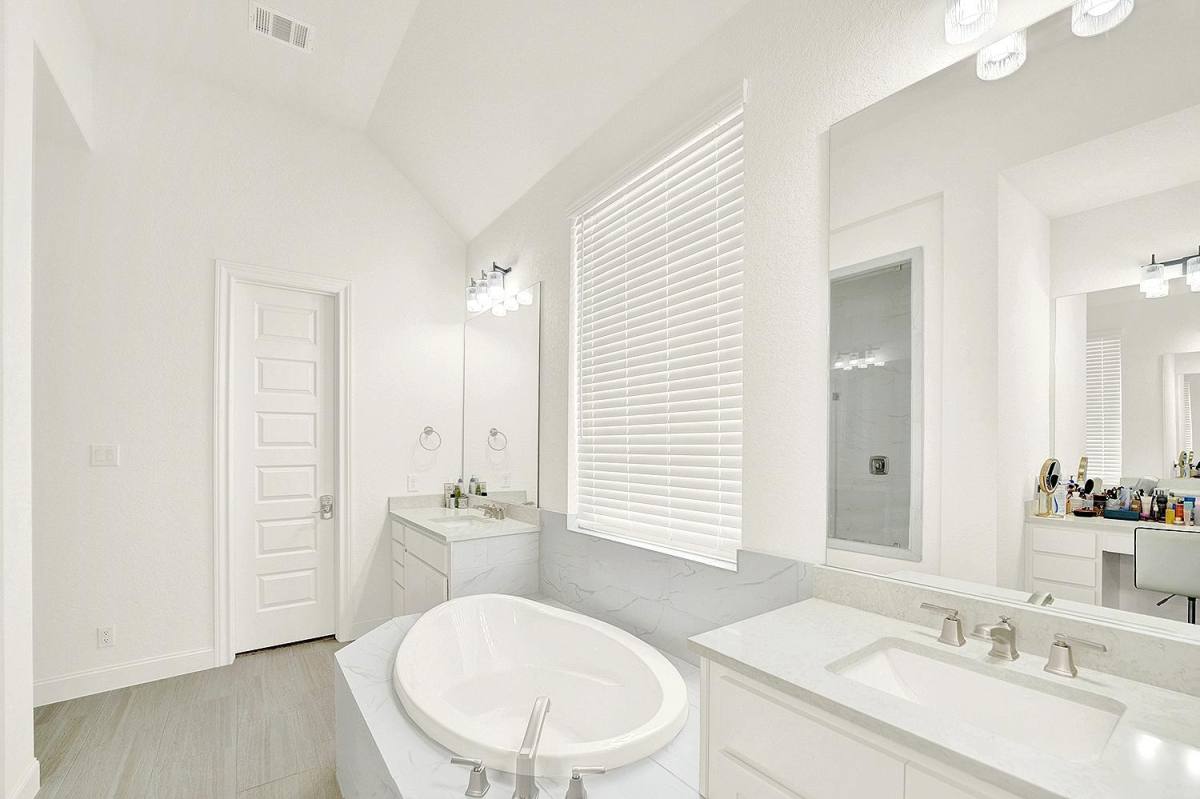 House for rent at 6826 Hallie Loop, Schertz, TX 78154