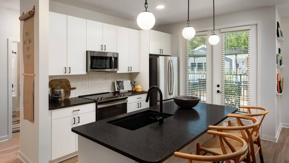 Apartment for rent at Monty, 2403 Mall Dr, Charleston, SC 29406
