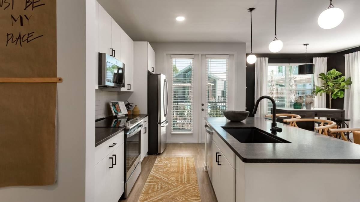 Apartment for rent at Monty, 2403 Mall Dr, Charleston, SC 29406