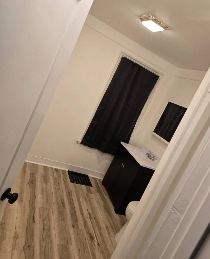 House for rent at 55 Poplar St #2, Battle Creek, MI 49017