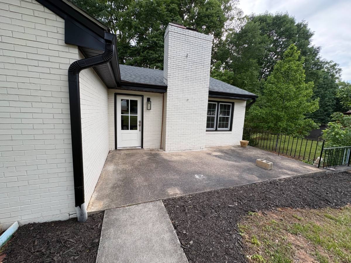 House for rent at 1532 Rivermont Heights, Martinsville, VA 24112