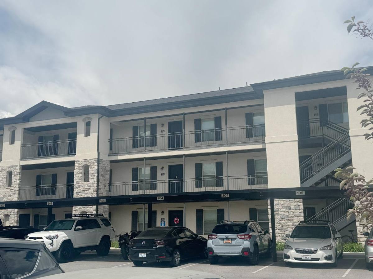 Condo for rent at 1700 Sandhill Rd #A304, Orem, UT 84058