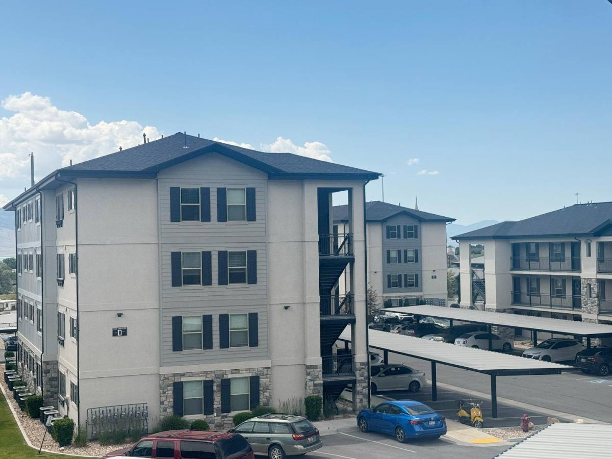 Condo for rent at 1700 Sandhill Rd #A304, Orem, UT 84058