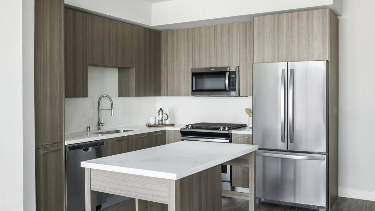 Apartment for rent at 6775 Selma Ave, Los Angeles, CA 90028