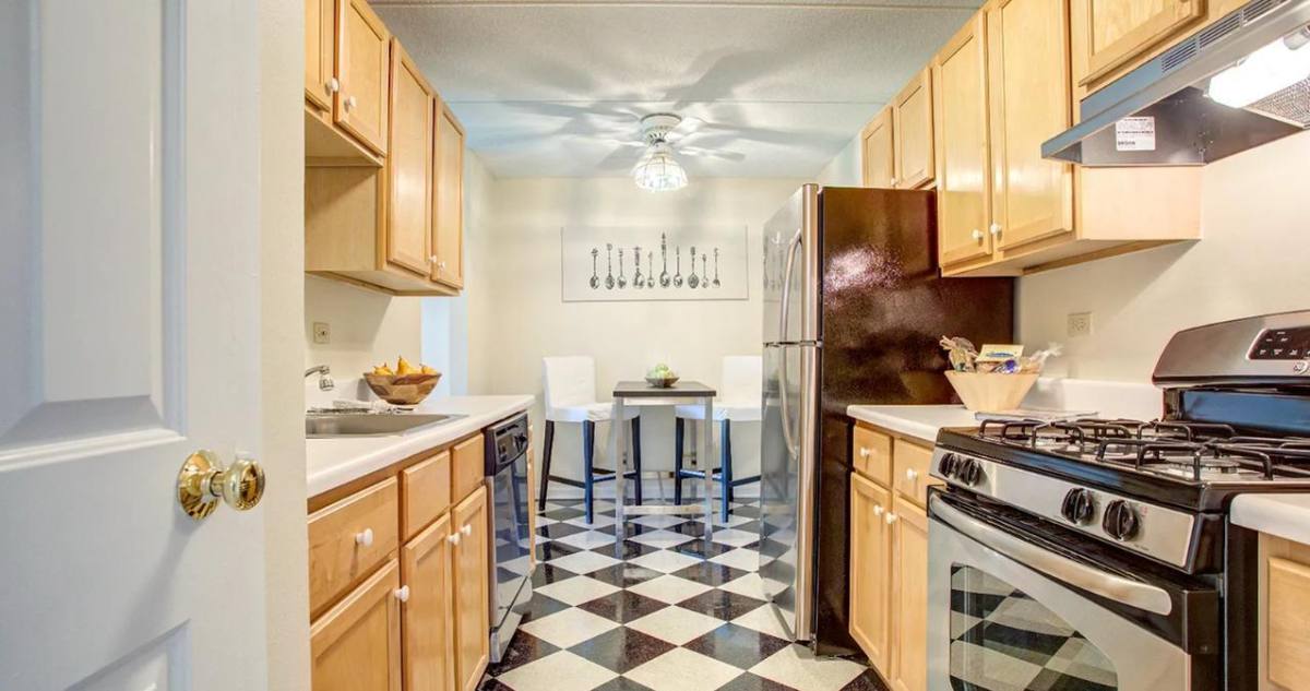 Apartment for rent at 1501 S Wolf Rd, Prospect Heights, IL 60070
