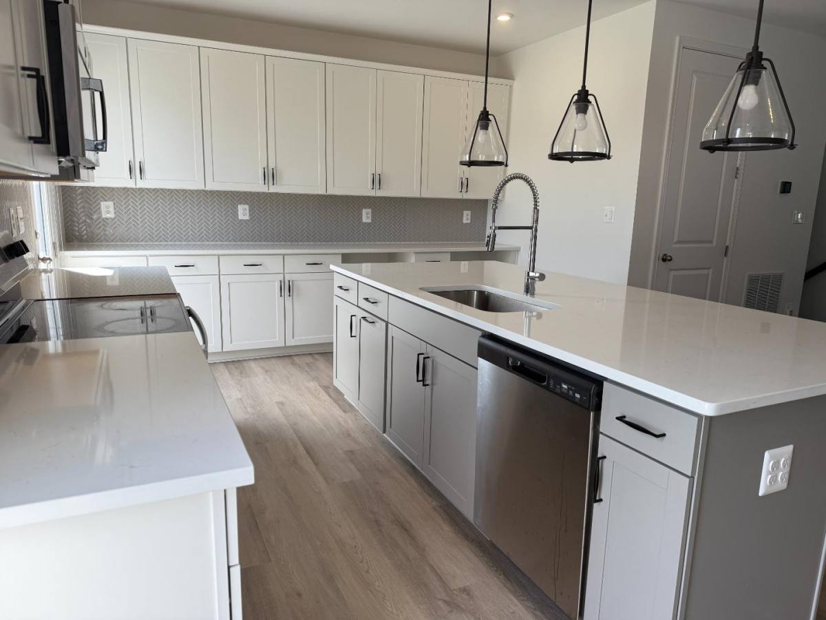 Townhouse for rent at 534 Rosemary Circle, Middletown, DE 19709