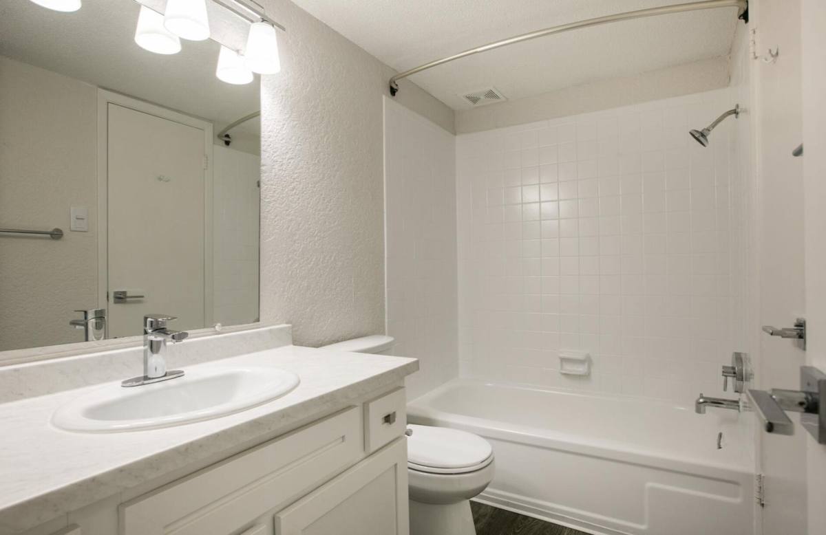 Apartment for rent at Monterra Apartment Homes, 4217 Louisiana Blvd NE, Albuquerque, NM 87109