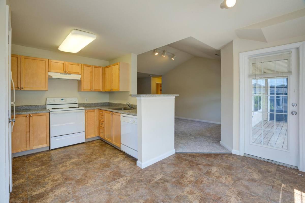 Apartment for rent at Residences at Little River, 10 Primrose Way, Haverhill, MA 01830