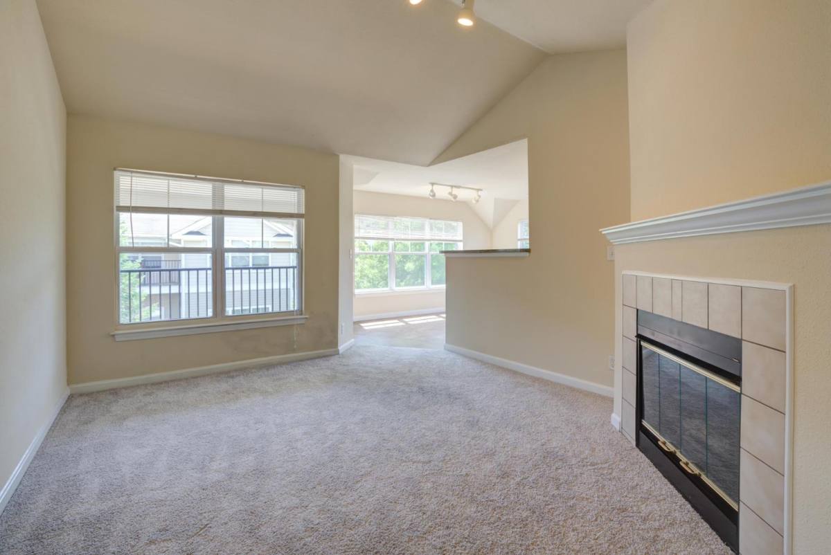 Apartment for rent at Residences at Little River, 10 Primrose Way, Haverhill, MA 01830
