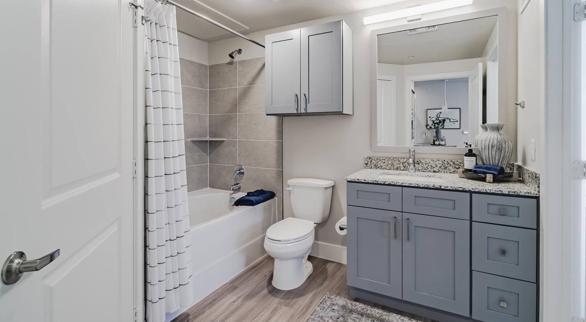 Apartment for rent at Carriage Homes on the Lake, 3232 N Garland Ave, Garland, TX 75040