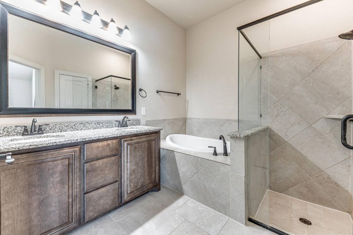 House for rent at 4822 Windfern Way, Midlothian, TX 76065