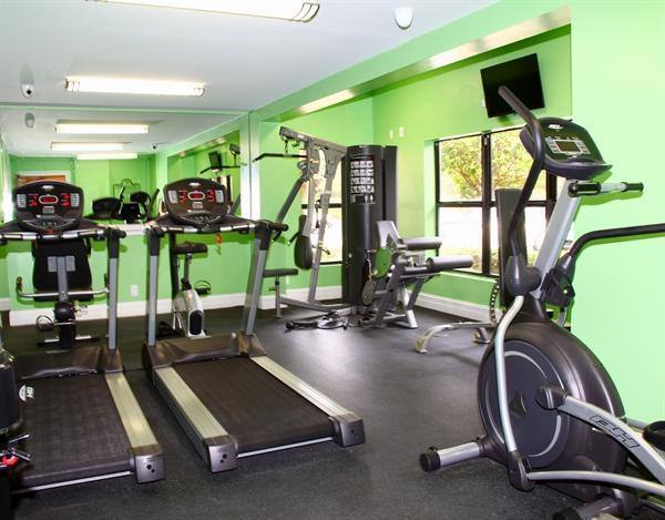 Apartment for rent at Plantation Colony, 8210 Peters Rd, Fort Lauderdale, FL 33324