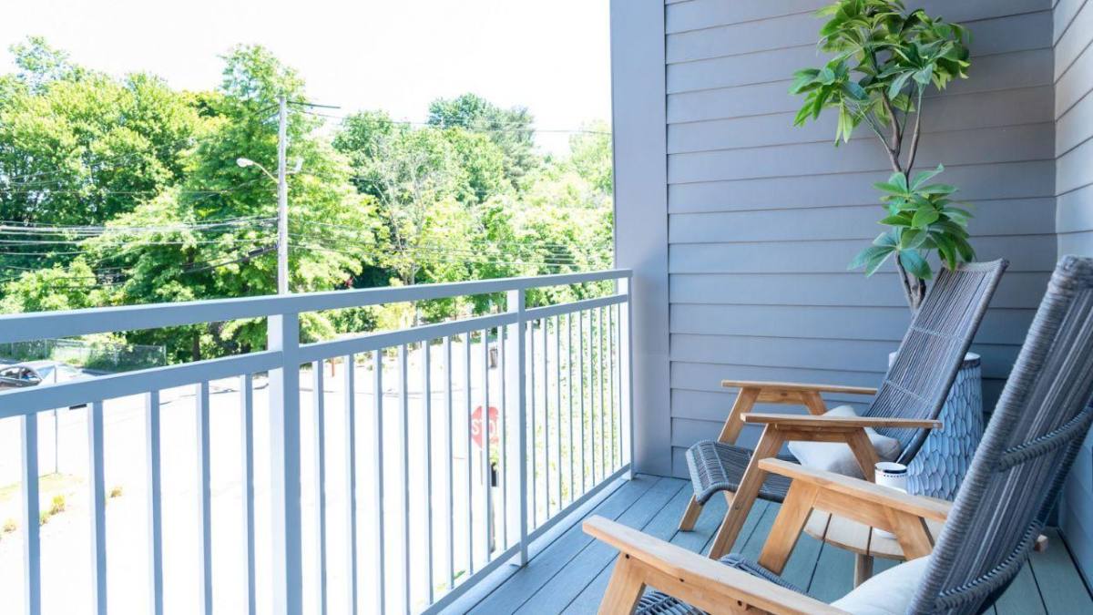 Apartment for rent at 95 W St, Walpole, MA 02081
