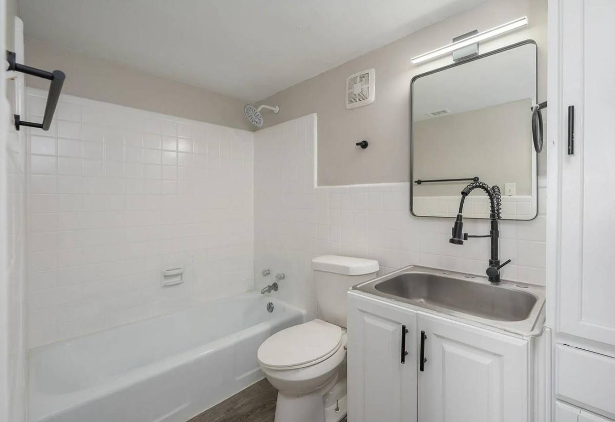 Apartment for rent at 2085 S Milledge Ave, Athens, GA 30605