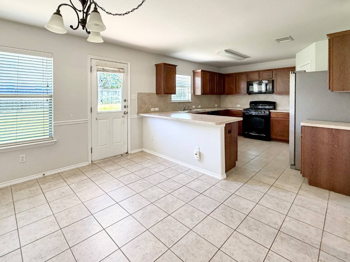 House for rent at 165 Flagstone Trail, Buda, TX 78610