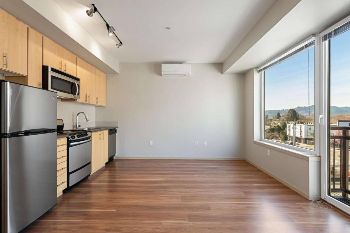Apartment for rent at Multnomah, 1450 N Prescott, Portland, OR 97217