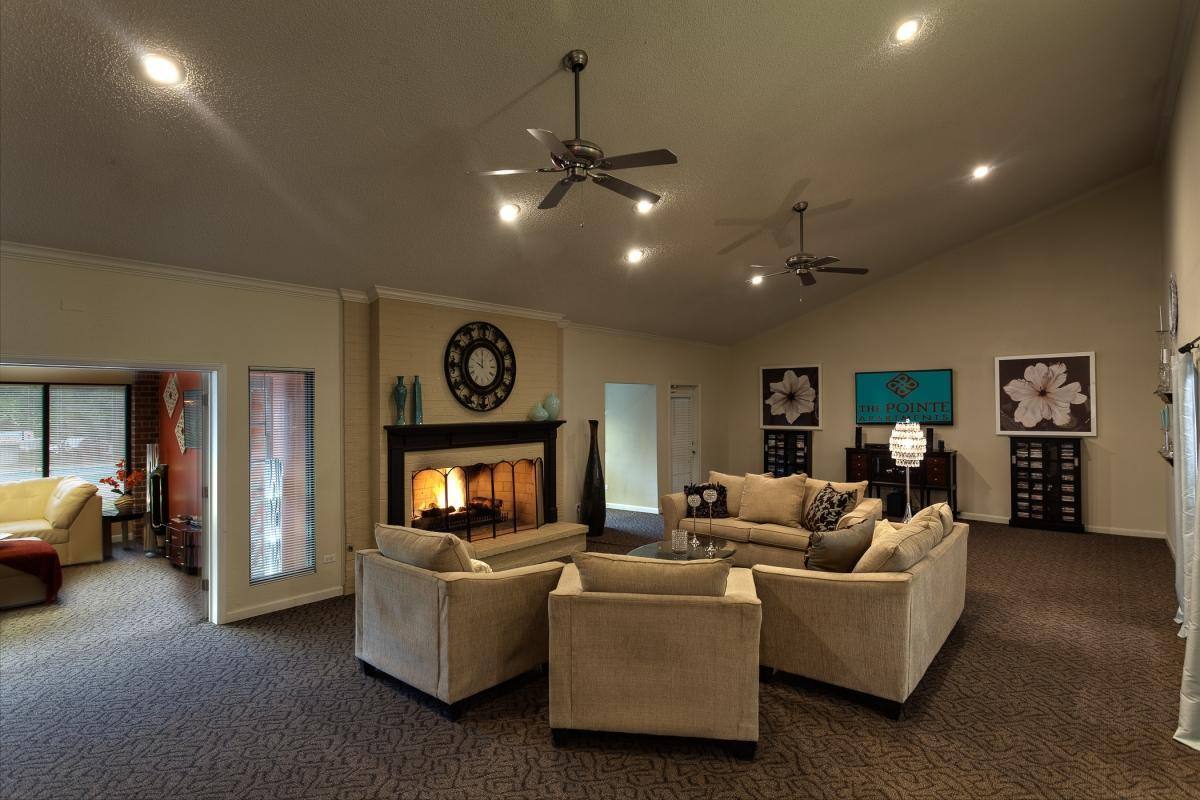 Apartment for rent at 1601 W Woods Dr, Arlington Heights, IL 60004