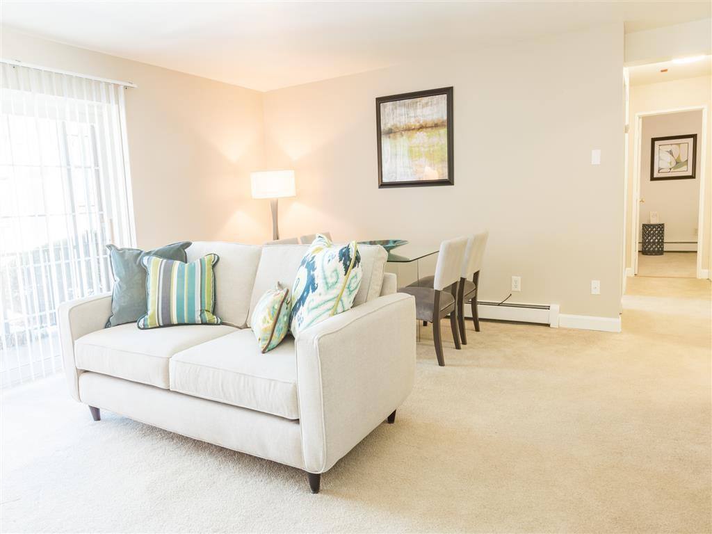 Apartment for rent at Glen Meadow, 300 Glen Meadow Rd, Franklin, MA 02038