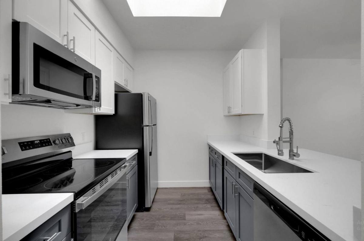 Apartment for rent at 255 W Broadway, Eugene, OR 97401