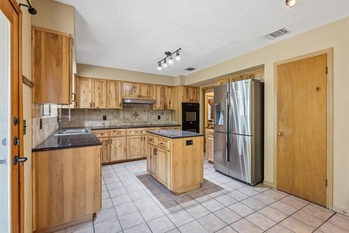 House for rent at 8911 Shady Leaf, San Antonio, TX 78254