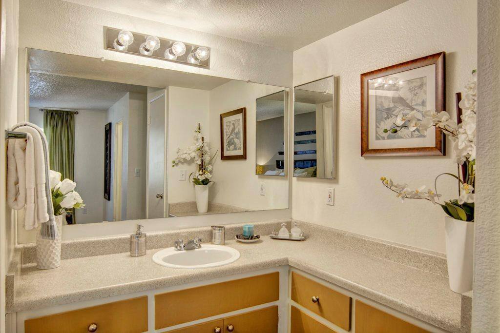 Apartment for rent at 15434 N 32nd St, Phoenix, AZ 85032