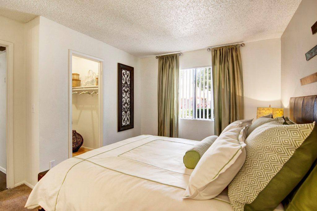Apartment for rent at 15434 N 32nd St, Phoenix, AZ 85032