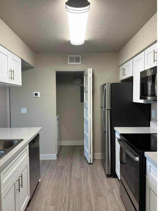 Apartment for rent at Cabrillo, 11350 E Sahuaro Dr, Scottsdale, AZ 85259